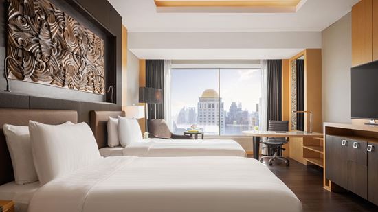 Grand Deluxe Skyline View